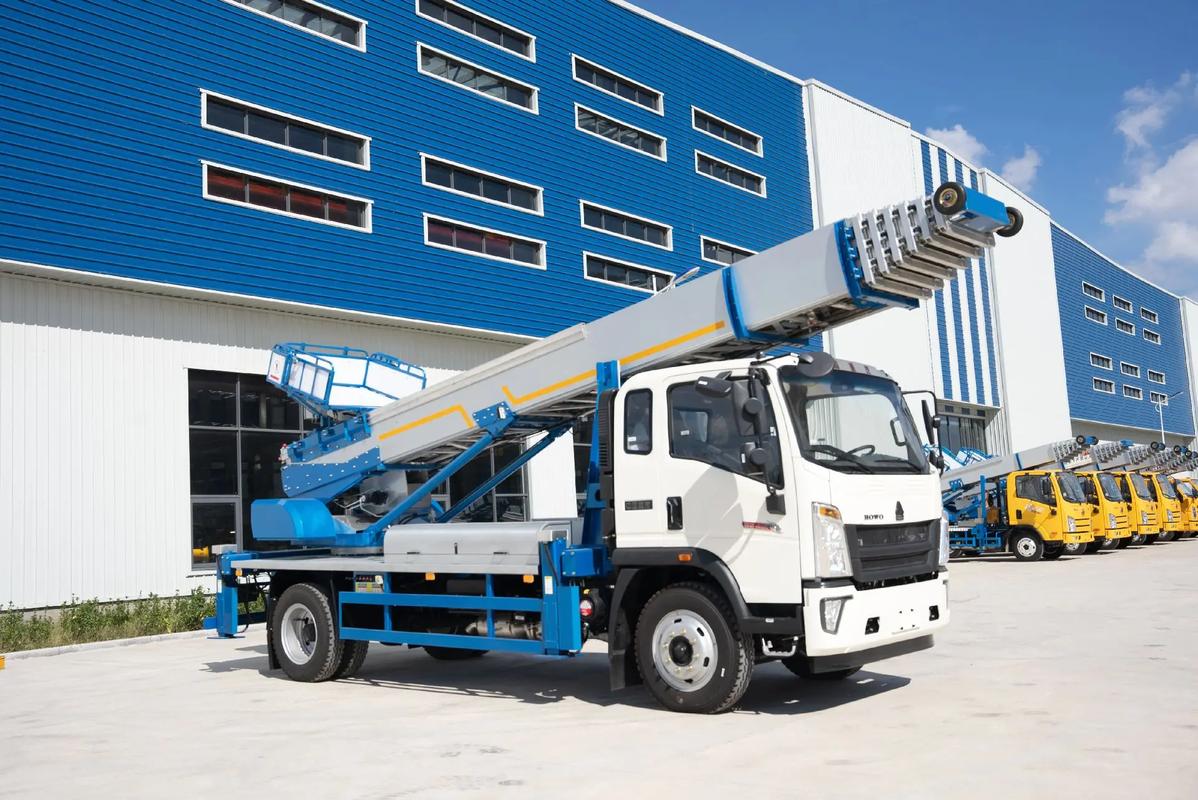 黄山徽州出租云梯车高空作业车 建筑垃圾搬运